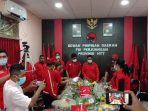 PDIP Se NTT Bagikan Ratusan Tumpeng, Masyarakat, Gubernur NTT dan Walikota Juga Dapat