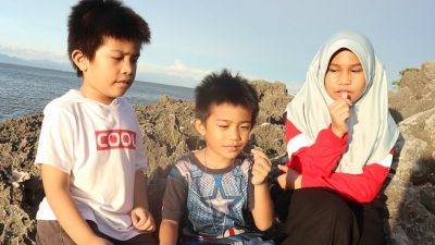 Puisi Tiga Anak NTT Semangati Tim Medis Sedunia Yang Berjuang Tangani Pasien Covid-19