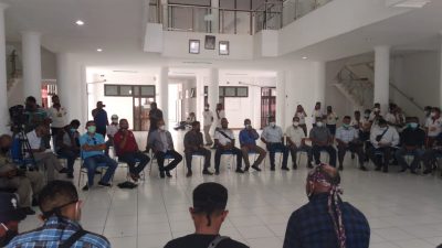 ARLB Geruduk Kantor DPRD Lembata Terkait Awolong dan Kasus Tanah Merdeka