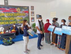 Bank NTT Serahkan Bukti Pendaftaran  HAKI kepada Pelaku UMKM  dan Bumdes di Manggarai Barat dan Manggarai Timur