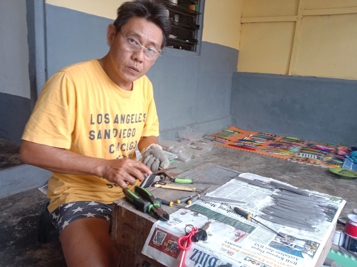 Gede widhiasa Saputra atau akrab disapa Om  David FJl/Foto Elas Jawamara 
