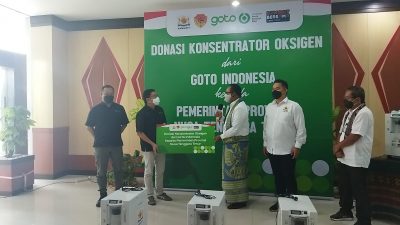 GoTo Serahkan 30 Unit Konsentrator Oksigen Untuk Pemprov NTT