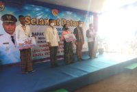 Penyerahan Kredit Mikro Merdeka di Maumere, Sikka. (Foto: Humas Bank NTT)