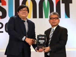 Inovatif Dorong Transformasi, Direktur Utama BRI Sunarso Dinobatkan sebagai Business Person of the Year