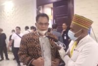 Ketua DPRD Manggarai memberikan keterangan Pers kepada awak media dari Selatan Indonesia (Foto: Humas Bank NTT)