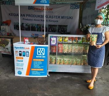 
					Berbekal Pelatihan & Pinjaman dari BRI, Penjual Nasi Kuning Pinggir Jalan Sukses Jadi Pengusaha Makanan