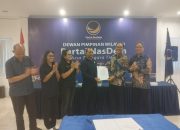 Sesuai Rekomendasi, DPW NasDem NTT Serahkan 14 SK Untuk 14 Cakada