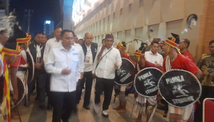 Putra TTS dan Manggarai Disambut Tarian Sumba di Tempat Debat Perdana Pilgub NTT