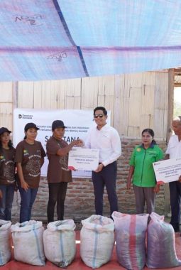 Pertamina FT Maumere Luncurkan Program SAPA TANA, Ubah Sampah Jadi Pangan dan Pupuk Organik di Sikka