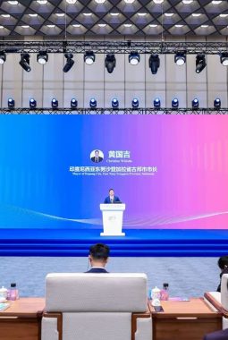 Wali Kota Kupang Christian Widodo Jadi Keynote Speaker di Konferensi Kota Dunia 2025 di Shanghai