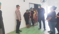 Kapolsek Maulafa AKP Fery Nur Alamsyah, S.H bersama personel segera turun tangan, memfasilitasi mediasi, dan berhasil menenangkan situasi. Foto :tribaratanewskupangkota