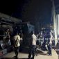 Aparat Polres Kupang Kota bergerak cepat melerai tawuran yang terjadi di kelurahan Oesapa, Kecamatan Kelapa Lima, Kota Kupang. Foto: tribaratanewskupangkota