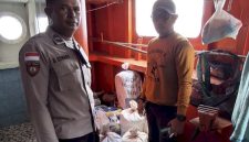Tim Jatanras Polres Kupang Kota gagalkan penyelundupan miras ilegal di Pelabuhan Tenau, Kupang. Foto :tribaratanewskupangkota