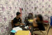 seorang perempuan muda berinisial MS (25) di kawasan Cowang Ndereng, Desa Batu Cermin, Kecamatan Komodo dianiaya oleh tukang bangunan akibat mabuk miras. Foto :tribaratanewsmanggaraibarat