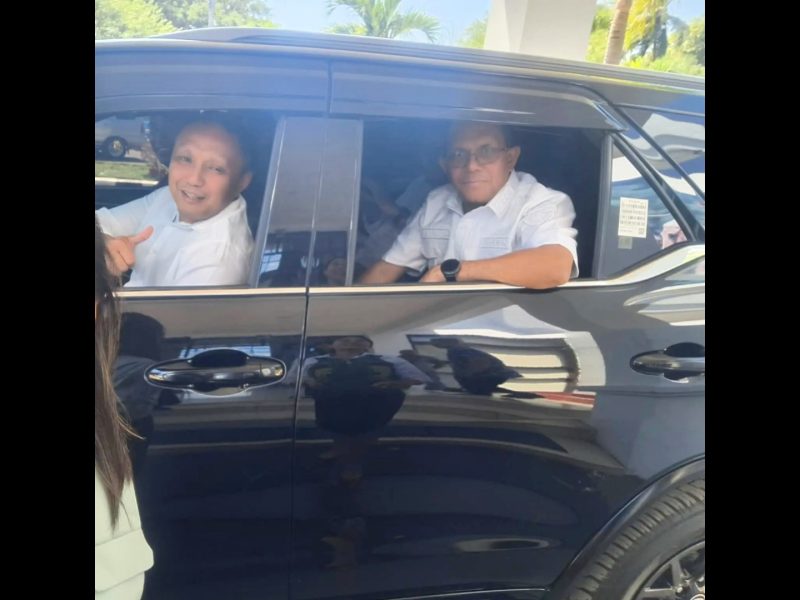 Gubenur NTT, Emanuel Melkiades Laka Lena dalam sebuah kesempatan kunjungan Menko Pangan, Zulkifli Hasan di Kabupaten Kupang. Foto: Internet