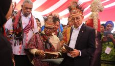 Menteri Kebudayaan Republik Indonesia, Fadli Zon ketika membuka Indonesia Pacific Cultural Synergy (IPACS) 2025, yang berlangsung di Kota Kupang, Provinsi NTT. Foto: Biro Apim Setda Provinsi NTT