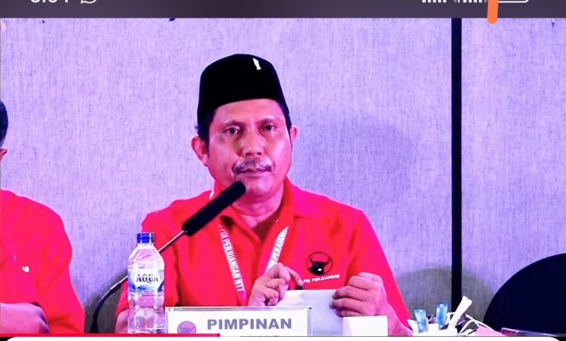 Ketua Dewan Pimpinan Daerah (DPD) PDI Perjuangan NTT, Yunus Takandewa. Foto:tangkapan layar