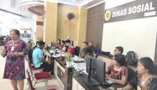 Dinas Sosial Kota Kupang merupakan salah satu loket yang berada di Mal Pelayanan Publik. Loket ini melayani pendaftaran DTKS, PKH, KIS Gratis, hingga pengambilan berbagai jenis bansos