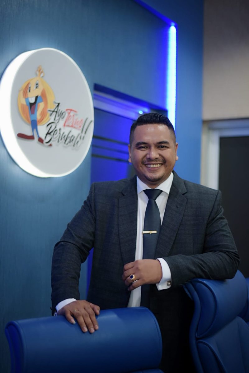 Kepala Dinas Penanaman Modal dan Pelayanan Terpadu Satu Pintu (DPMPTSP) Kota Kupang, Wildrian R. Otta. Foto :Mediatorkupang