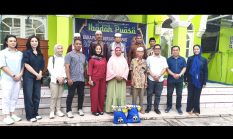 Viktor Laiskodat Berbagi Kasih di Masjid Nurul Hikma Kota Kupang