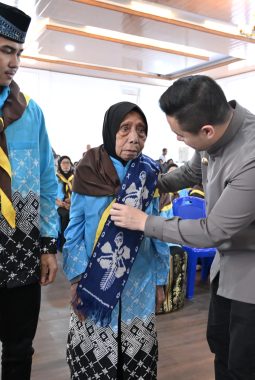 Wali Kota Kupang Lepas 159 Calon Jamaah Haji, Titip Pesan Jaga Nama Baik Daerah