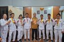 Para siswa SLBN Benpasi Peraih Medali dalam ajang PESONAS ketika bertemu Kadis Pendidikan dan Kebudayaan NTT, Ambrosius Kodo di dampingi Kepsek, Yustin Bitin Berek 